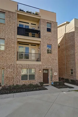 $2,900 | 1310 Palm Canyon Drive, Dallas, TX 75204