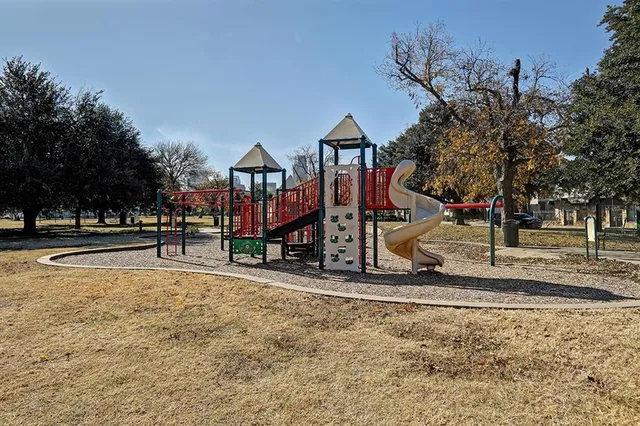 $2,900 | 1310 Palm Canyon Drive, Dallas, TX 75204