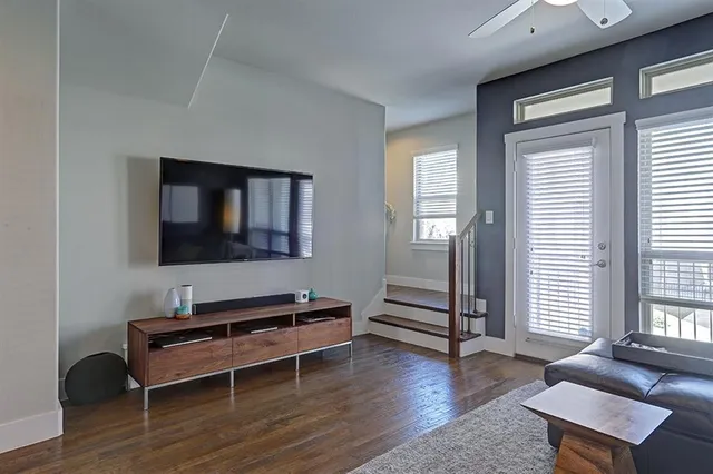 $2,900 | 1310 Palm Canyon Drive, Dallas, TX 75204