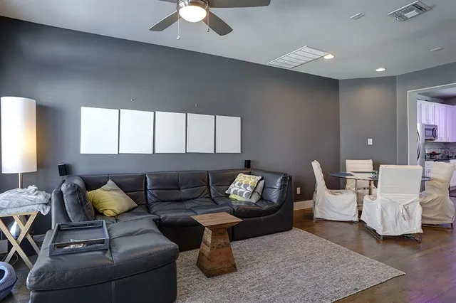 $2,900 | 1310 Palm Canyon Drive, Dallas, TX 75204