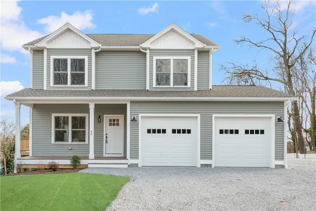 $699,900 | 44 Oldham Street, Warwick, RI 02886