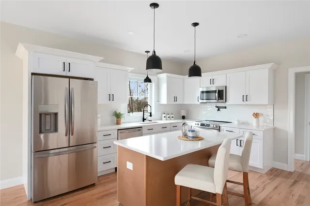 $699,900 | 44 Oldham Street, Warwick, RI 02886