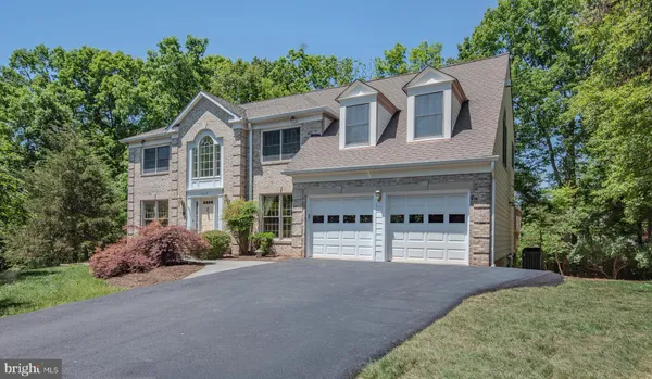 $1,100,000 | 1210 Cameo Court, Herndon, VA 20170