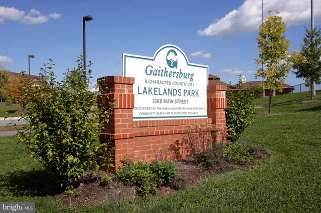 $634,900 | 719 Main Street, Unit 719B, Gaithersburg, MD 20878