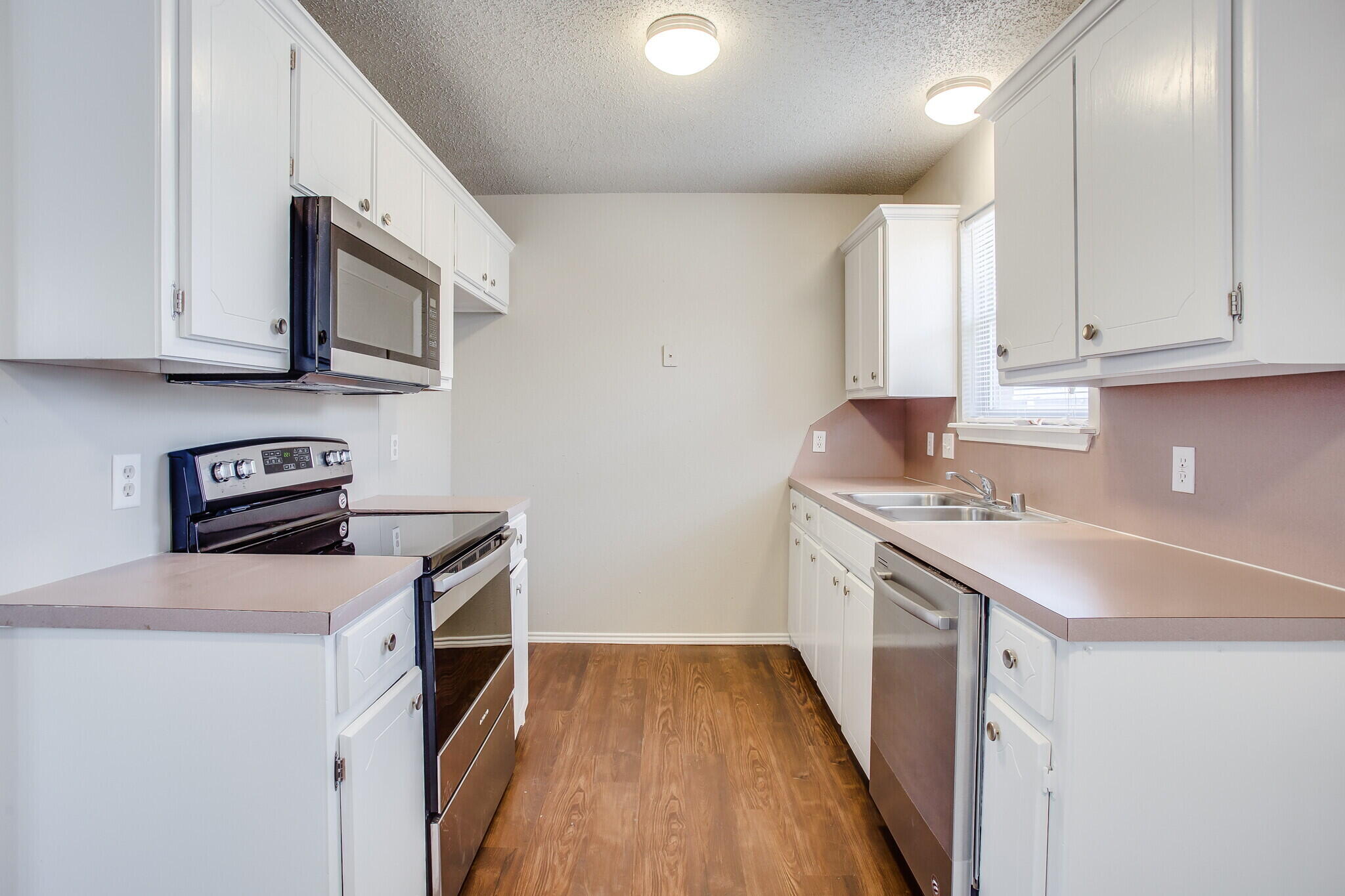 6312 21st Street Lubbock, TX 79407 - Photo 6 of 10 06