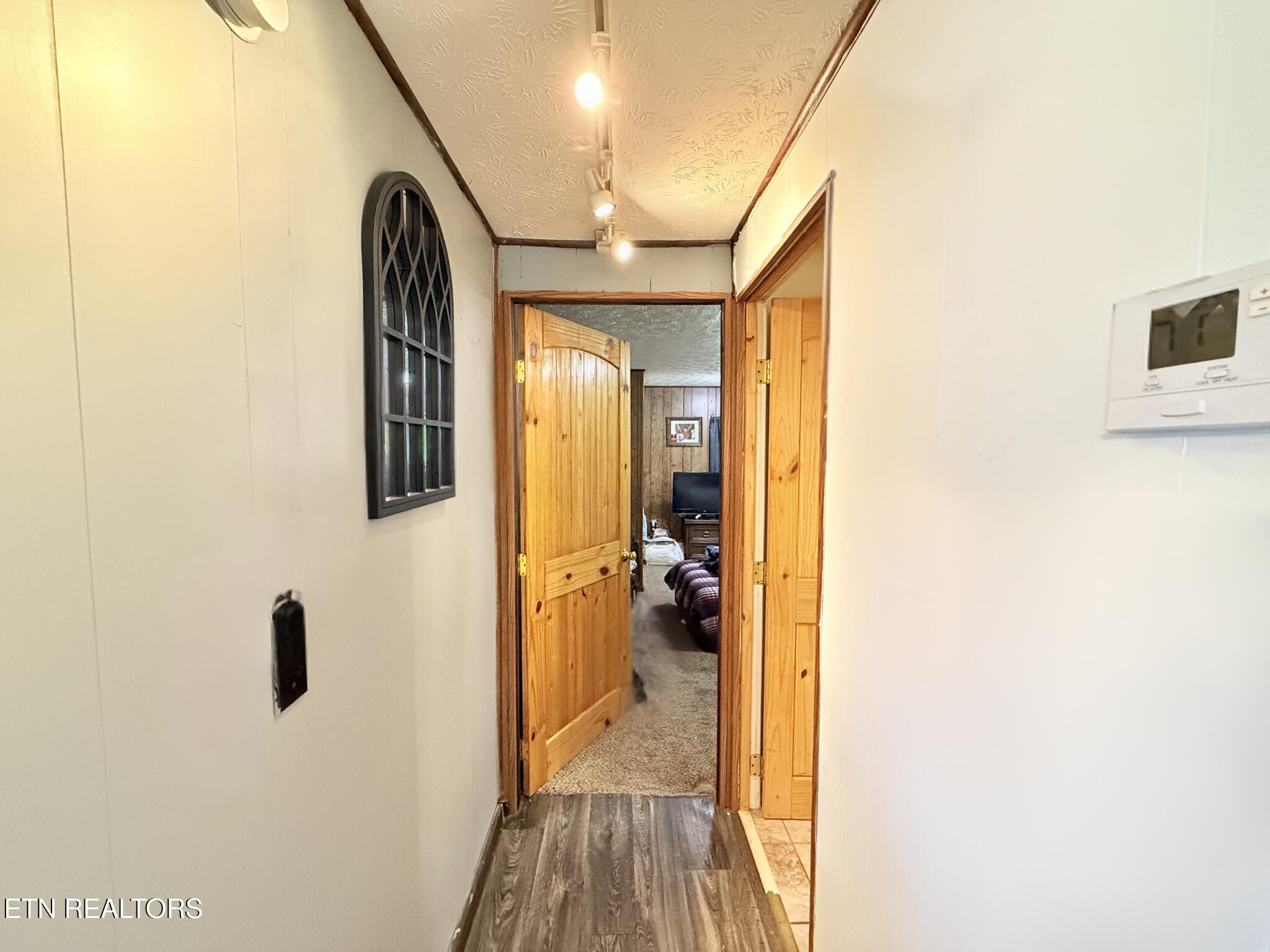 2391 Buffalo Road Oneida, TN 37841 - Photo 12 of 30 Hallway