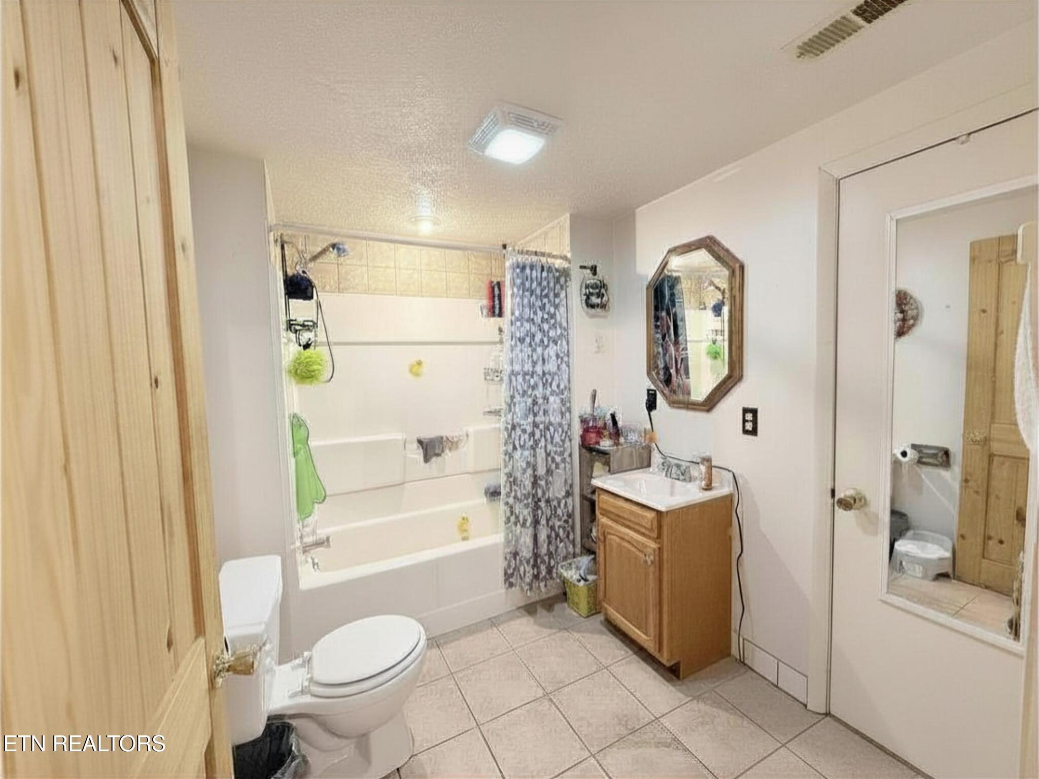 2391 Buffalo Road Oneida, TN 37841 - Photo 13 of 30 Bathroom