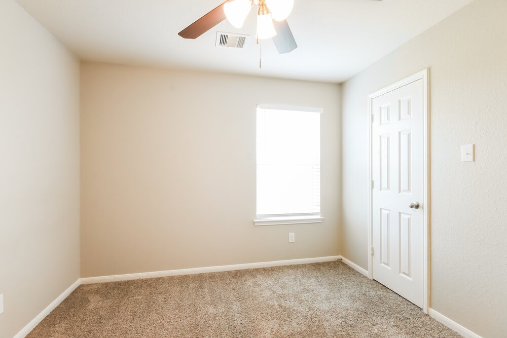 23210 Snowy Ridge Drive Spring, TX 77373 - Photo 14 of 17 Gallery Image 14