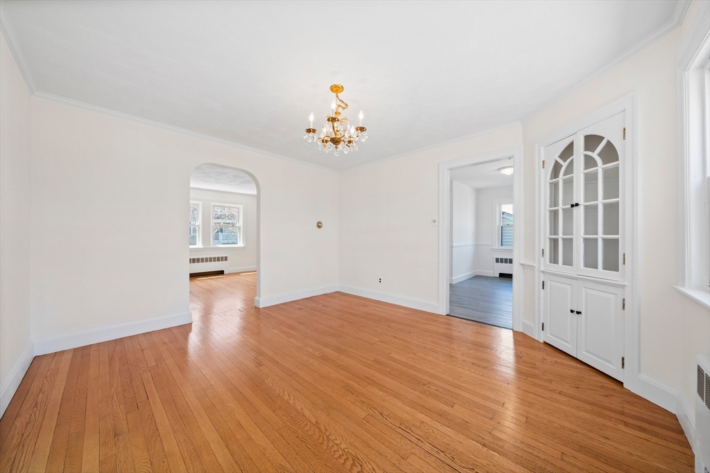 63 Hurlcroft Road Milton, MA 02186 - Photo 8 of 41 Gallery Image 8