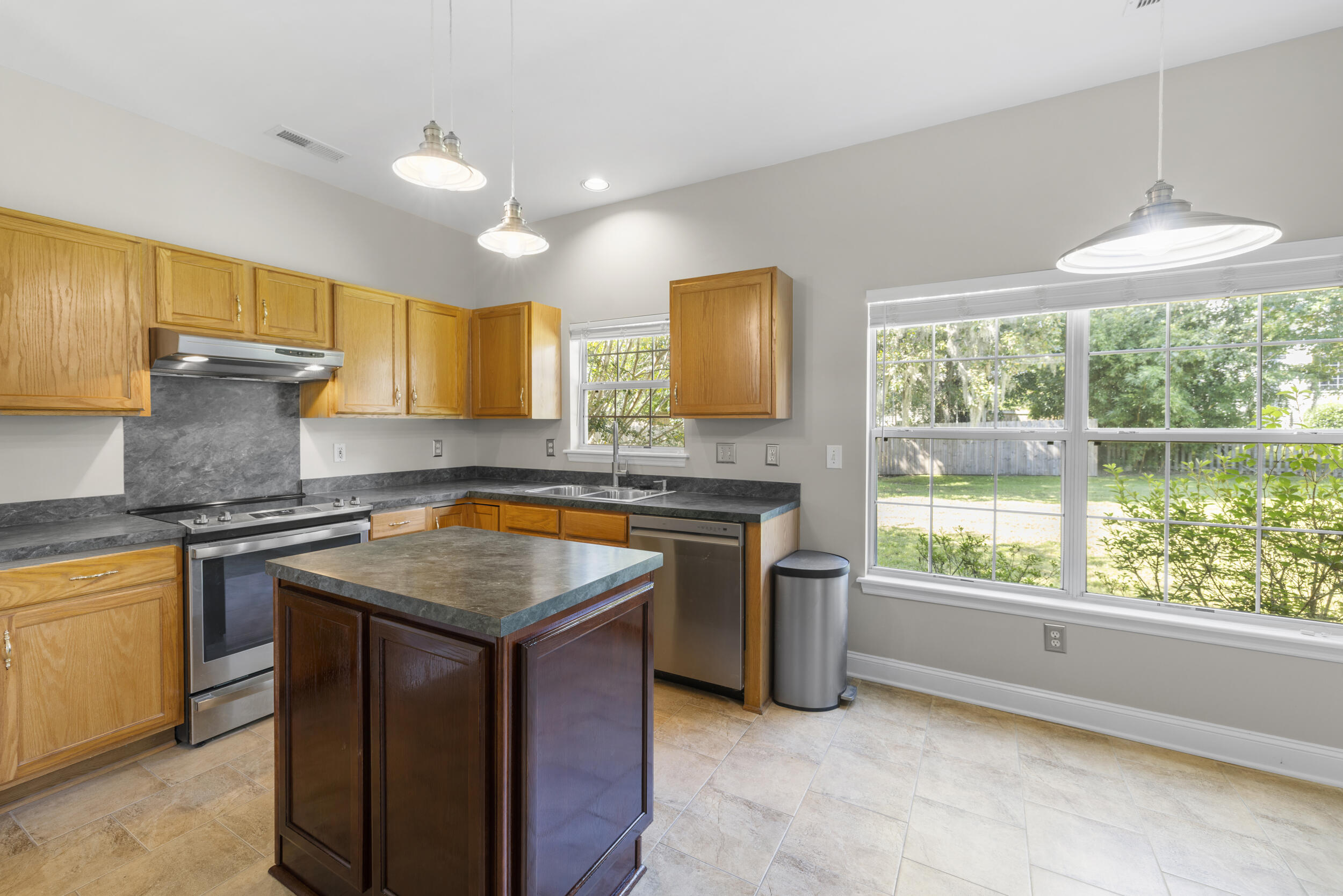 7084 Windmill Creek Road Charleston, SC 29414 - Photo 15 of 50 7084-windmill-creek-rd-_mgc9728