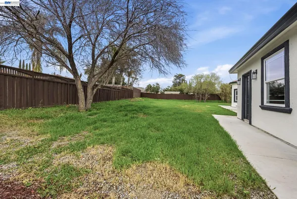 $1,599,000 | 3370 Gardella Plaza, Livermore, CA 94551