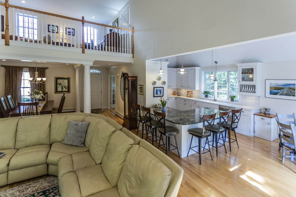 38 Winter Street Yarmouth, MA 02675 - Photo 8 of 30