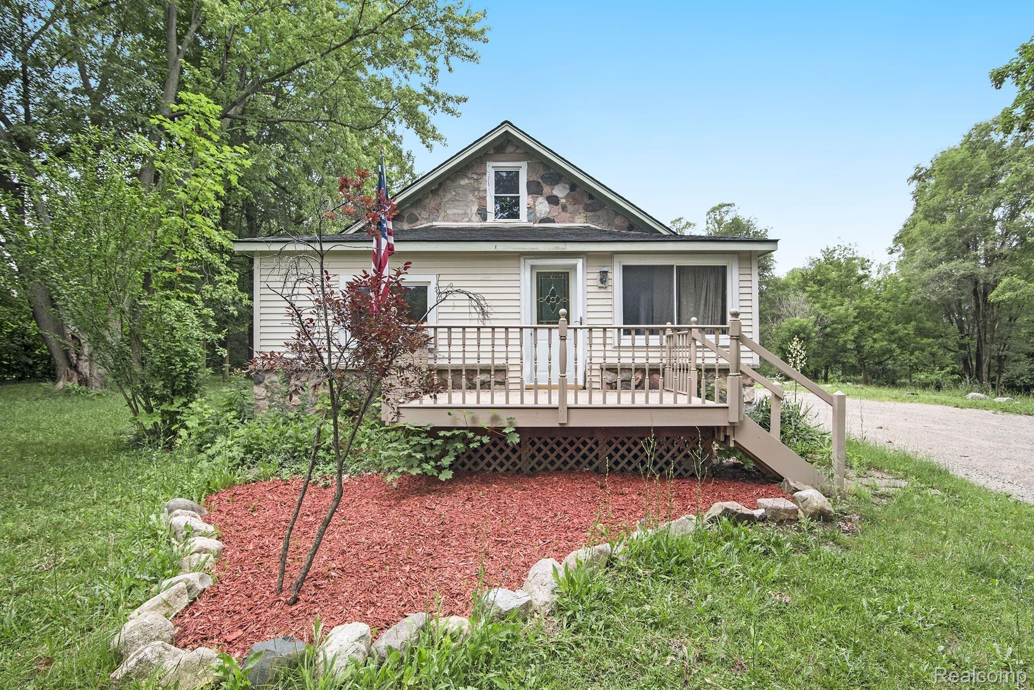 1290 Bowers Road Lapeer, MI 48446 - Photo 26 of 39 24.jpg
