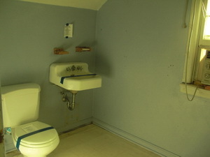 2314 Carlton Road Southwest Roanoke, VA 24015 - Photo 11 of 14 Full Bath Up