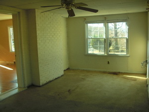 2314 Carlton Road Southwest Roanoke, VA 24015 - Photo 8 of 14 Den