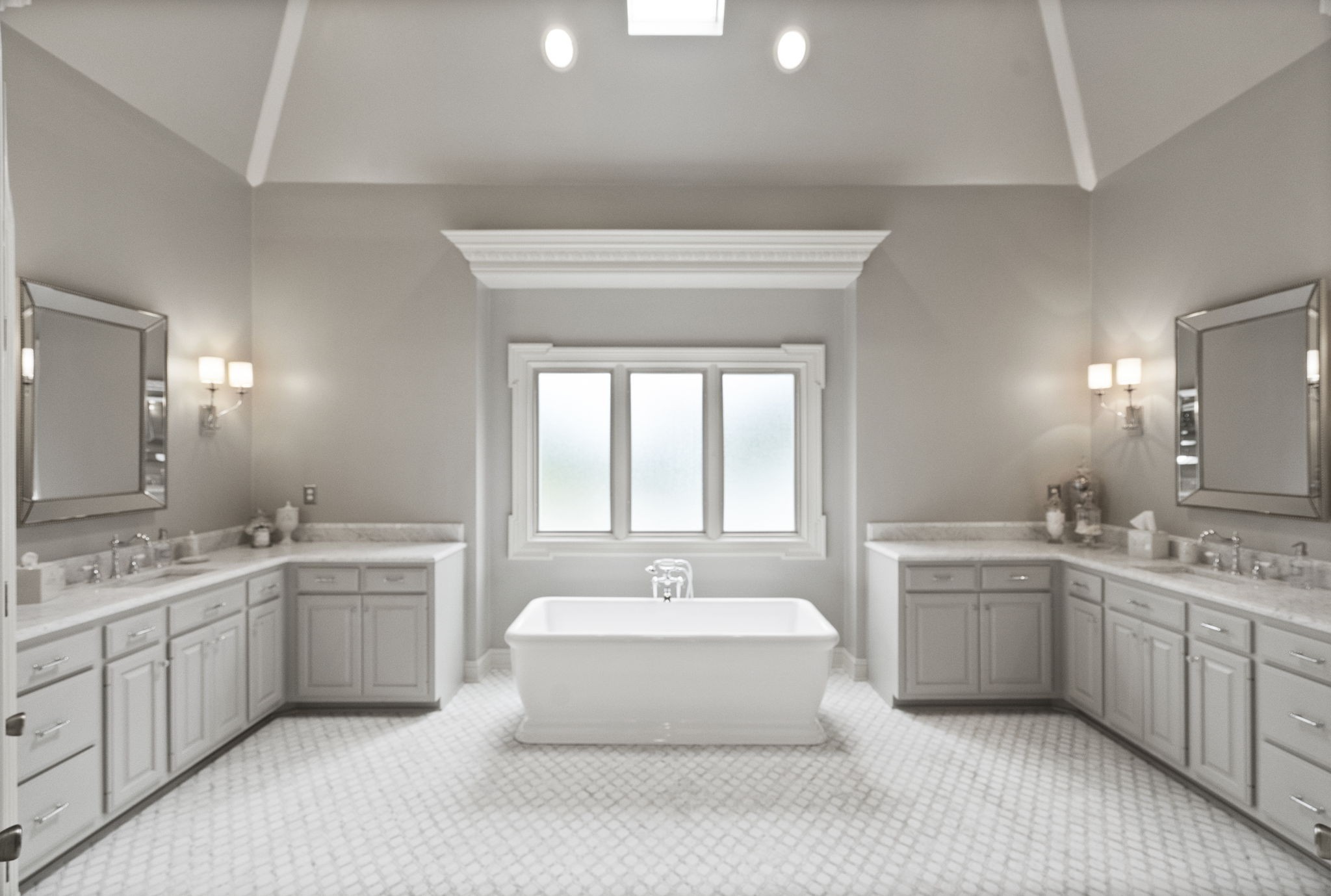 104 Riva Ridge Hendersonville, TN 37075 - Photo 28 of 66 a spacious bathroom with a double vanity sink mirror and bathtub
