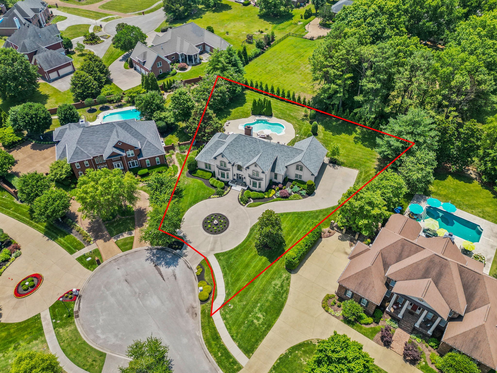 104 Riva Ridge Hendersonville, TN 37075 - Photo 63 of 66 an aerial view of residential house with outdoor space and parking