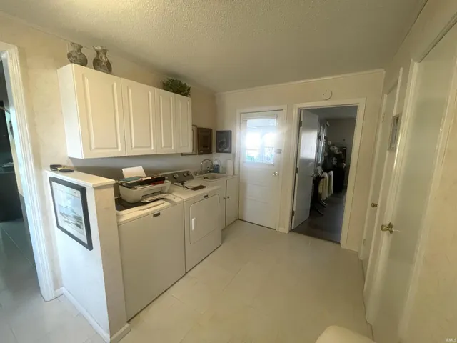 $299,900 | 320 West Roselawn Drive, Logansport, IN 46947