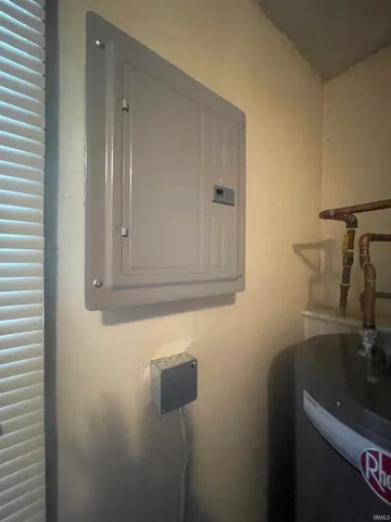 $279,900 | 320 West Roselawn Drive, Logansport, IN 46947