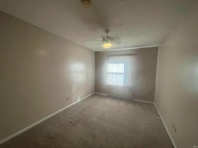 $279,900 | 320 West Roselawn Drive, Logansport, IN 46947