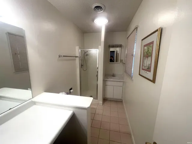 $299,900 | 320 West Roselawn Drive, Logansport, IN 46947