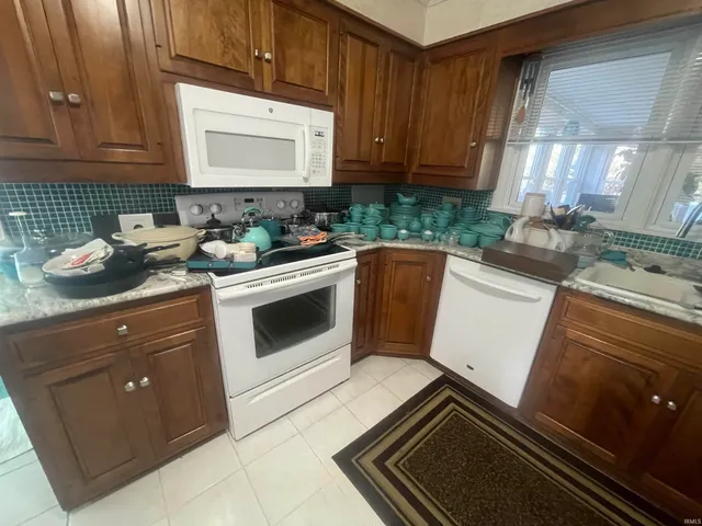 $299,900 | 320 West Roselawn Drive, Logansport, IN 46947