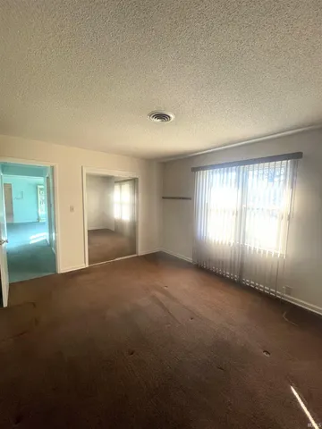 $279,900 | 320 West Roselawn Drive, Logansport, IN 46947