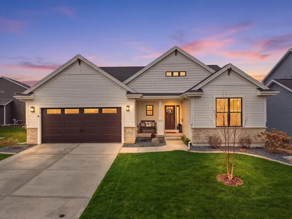$627,000 | 6071 Shooting Star Court, McFarland, WI 53558