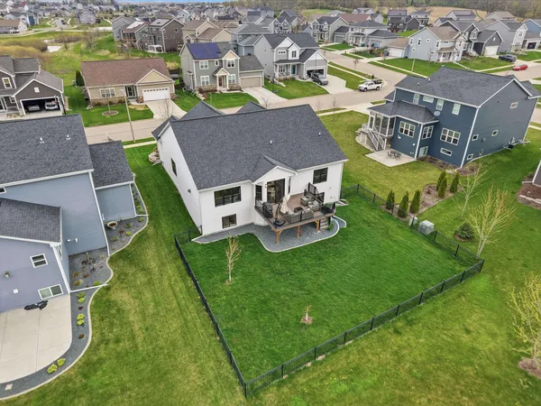 $627,000 | 6071 Shooting Star Court, McFarland, WI 53558