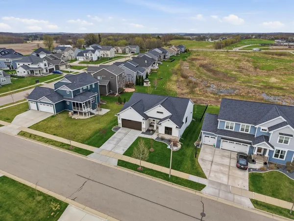 $627,000 | 6071 Shooting Star Court, McFarland, WI 53558