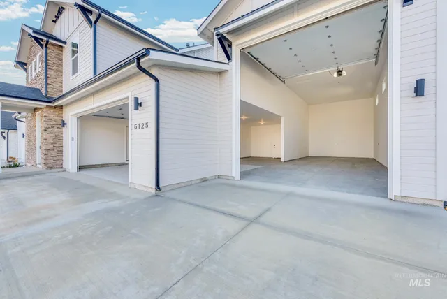 $649,900 | 2807 West Jutland Street, Meridian, ID 83642