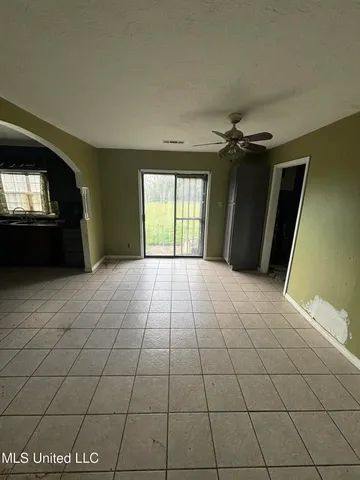 $204,900 | 816 Chulahoma Road, Holly Springs, MS 38635