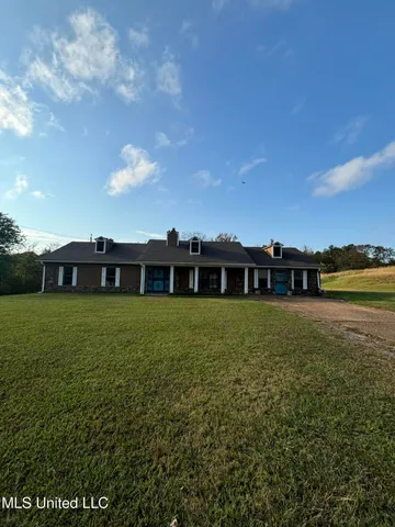 $204,900 | 816 Chulahoma Road, Holly Springs, MS 38635