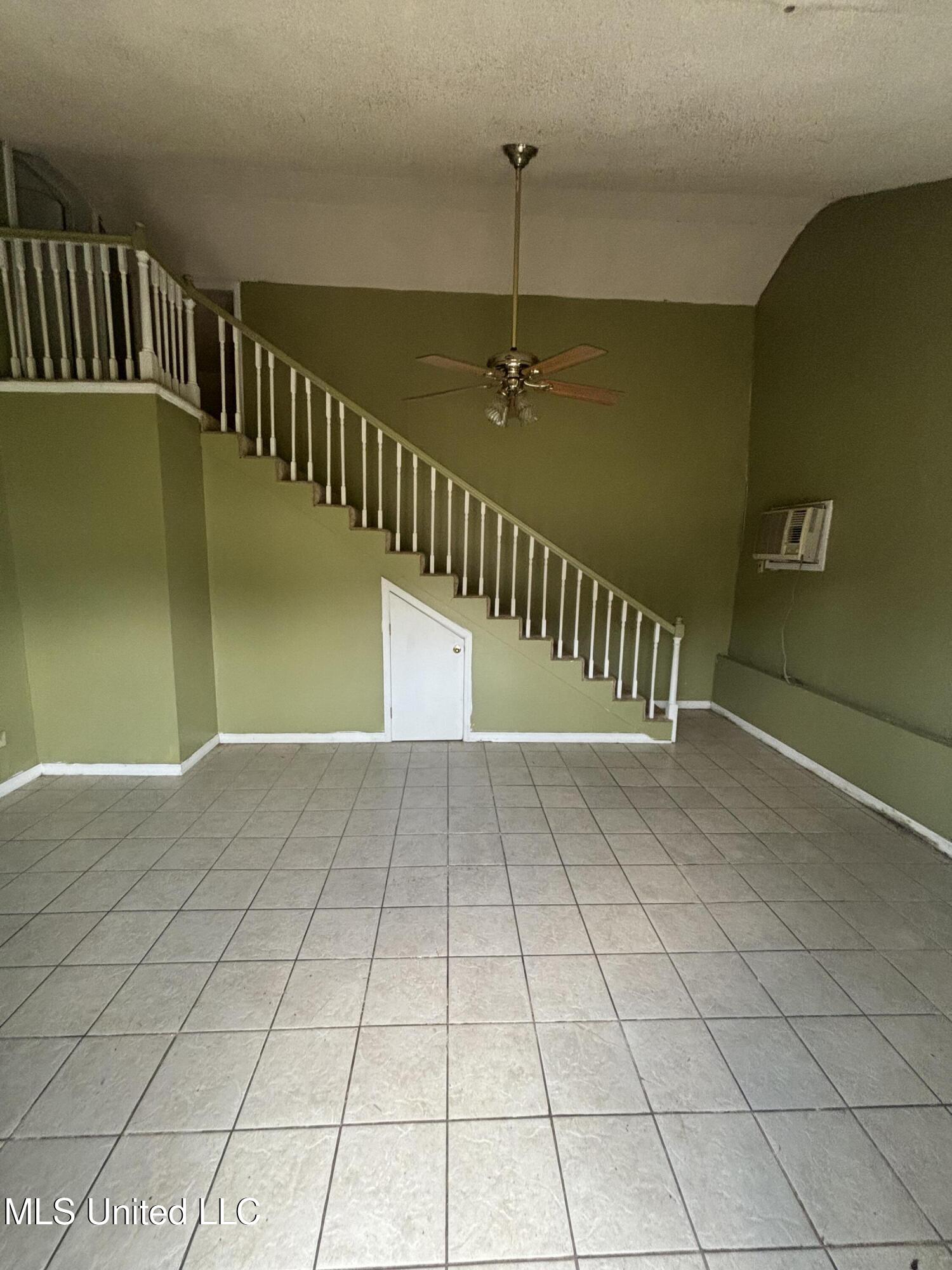 816 Chulahoma Road Holly Springs, MS 38635 - Photo 8 of 26 Photo Nov 04 2024, 2 56 58 PM