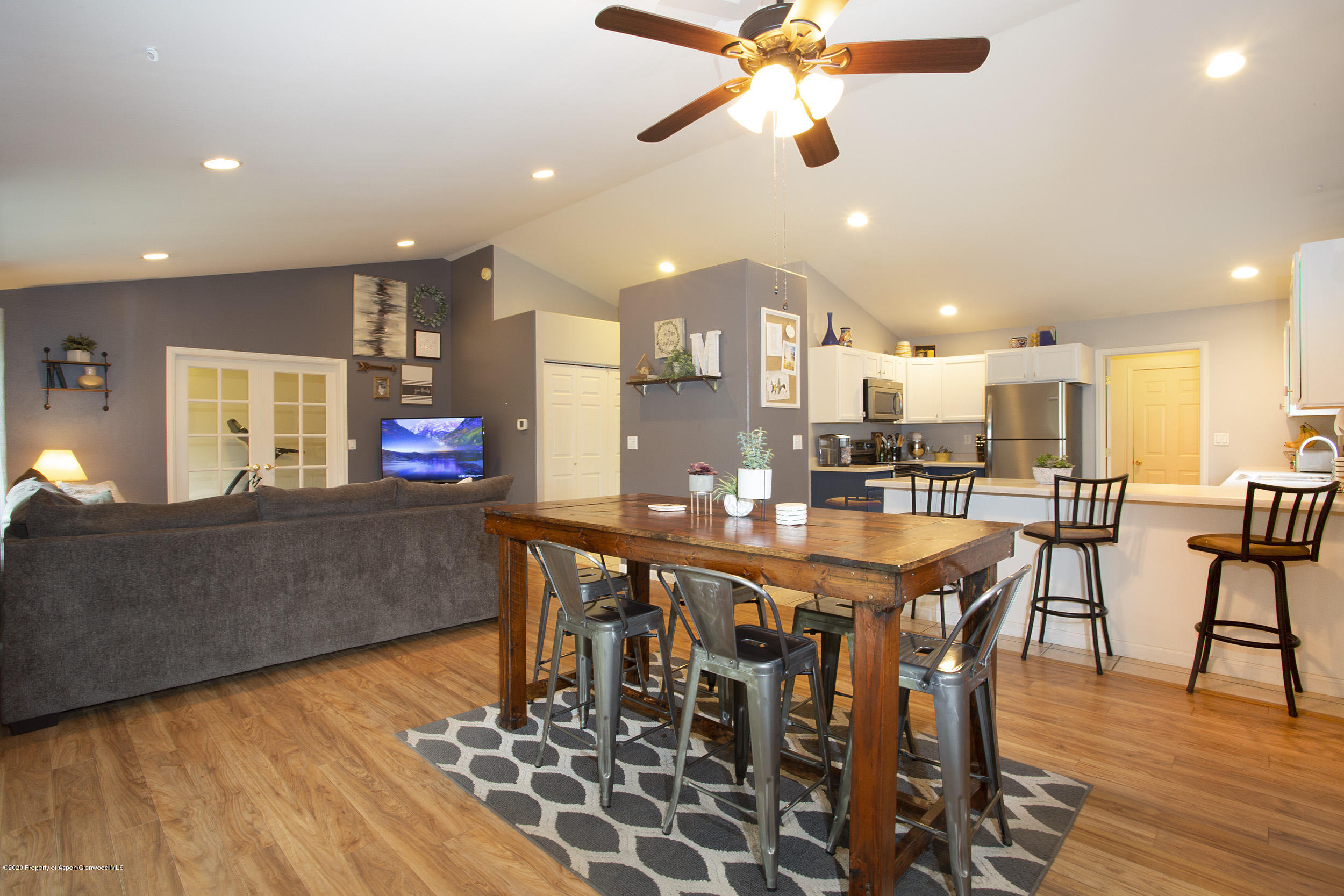 303 Buckthorn Road New Castle, CO 81647 - Photo 4 of 32 P76A5081 copy