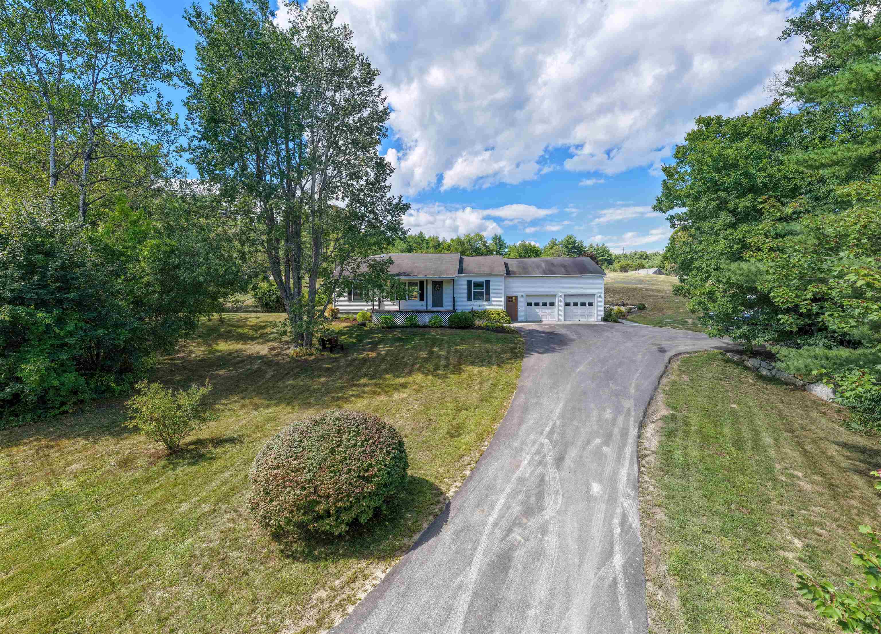 6 Ridge Berry Lane Center Harbor, NH 03226 - Photo 4 of 54 Gallery Image 4