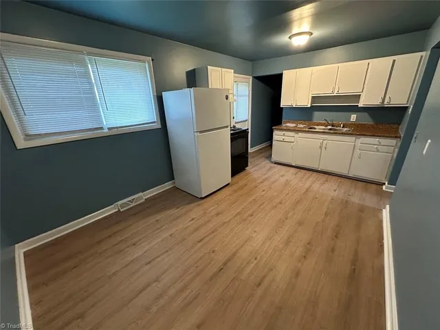 $1,100 | 1405 Cypress Street, Greensboro, NC 27405