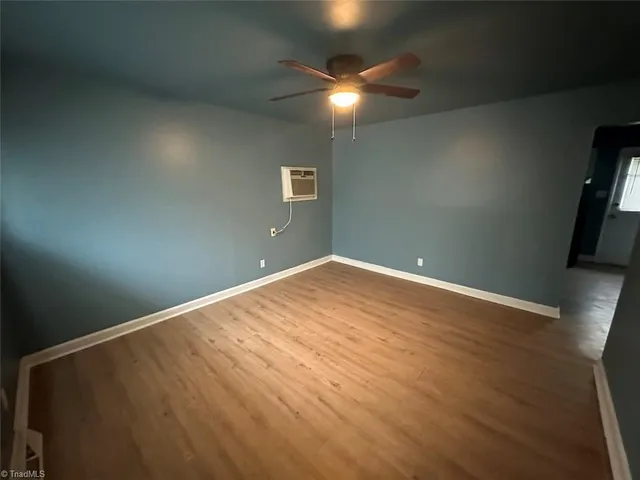 $1,100 | 1405 Cypress Street, Greensboro, NC 27405