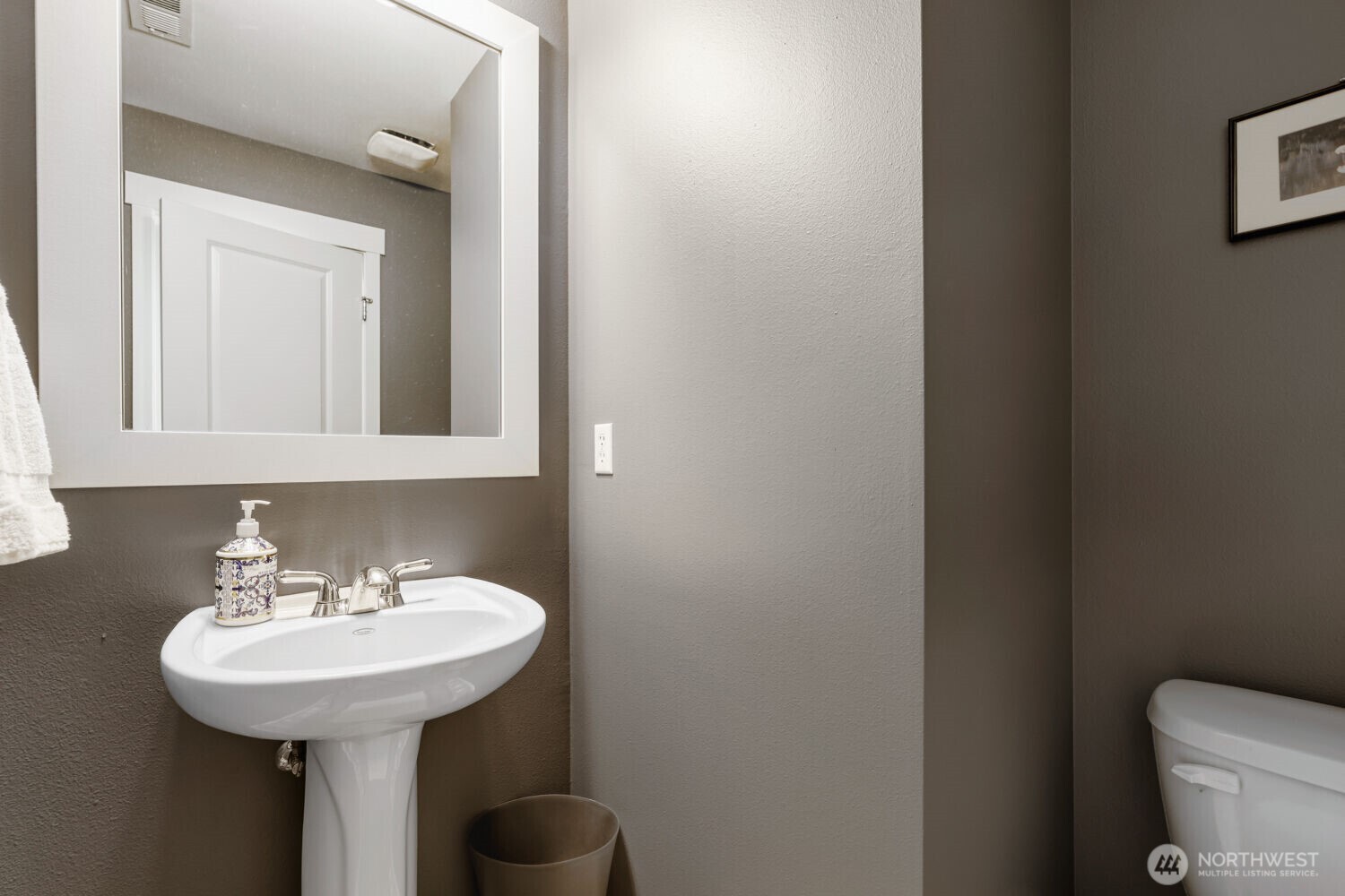 18705 101st Avenue Northeast, Unit 3 Bothell, WA 98011 - Photo 14 of 31 a bathroom with a sink and a toilet