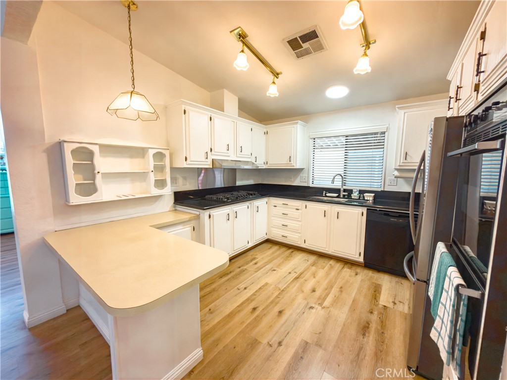 840 East Foothill Boulevard, Unit 203 Azusa, CA 91702 - Photo 15 of 45 Upgraded open kitchen