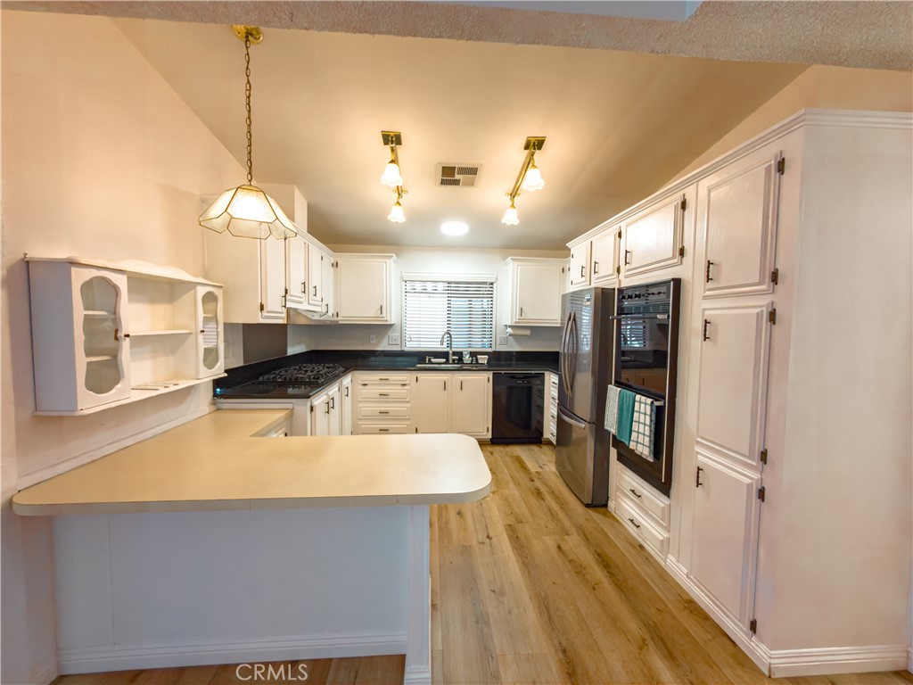 840 East Foothill Boulevard, Unit 203 Azusa, CA 91702 - Photo 16 of 45