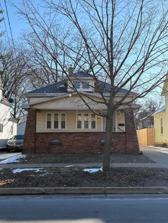 $234,900 | 914 Kalamazoo Avenue Southeast, Grand Rapids, MI 49507