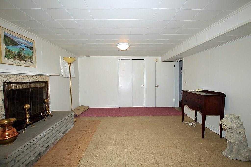 1355 Akehurst Road Pittsburgh, PA 15220 - Photo 14 of 18 Gallery Image 14