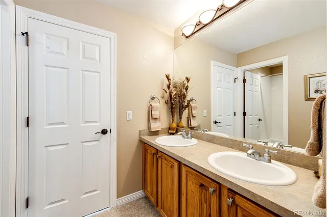 $950,000 | 22685 East Calhoun Place, Aurora, CO 80016