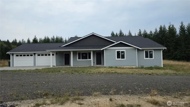 $699,900 | 400 East McLane Cv Drive, Grapeview, WA 98546