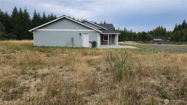 $699,900 | 400 East McLane Cv Drive, Grapeview, WA 98546