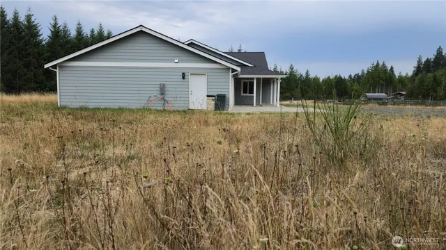 $699,900 | 400 East McLane Cv Drive, Grapeview, WA 98546
