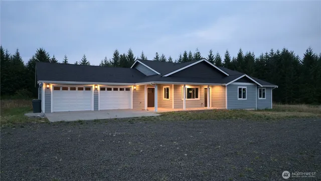 $699,900 | 400 East McLane Cv Drive, Grapeview, WA 98546