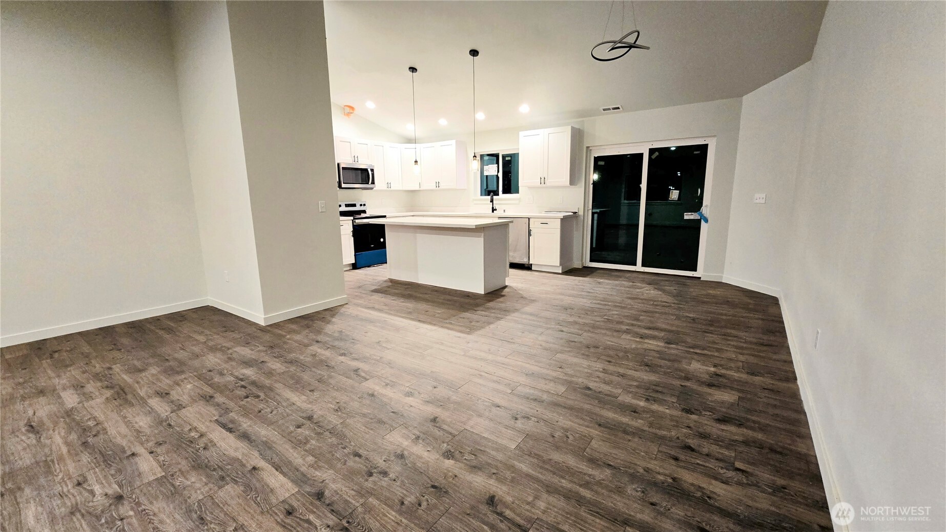 400 East McLane Cv Drive Grapeview, WA 98546 - Photo 7 of 29