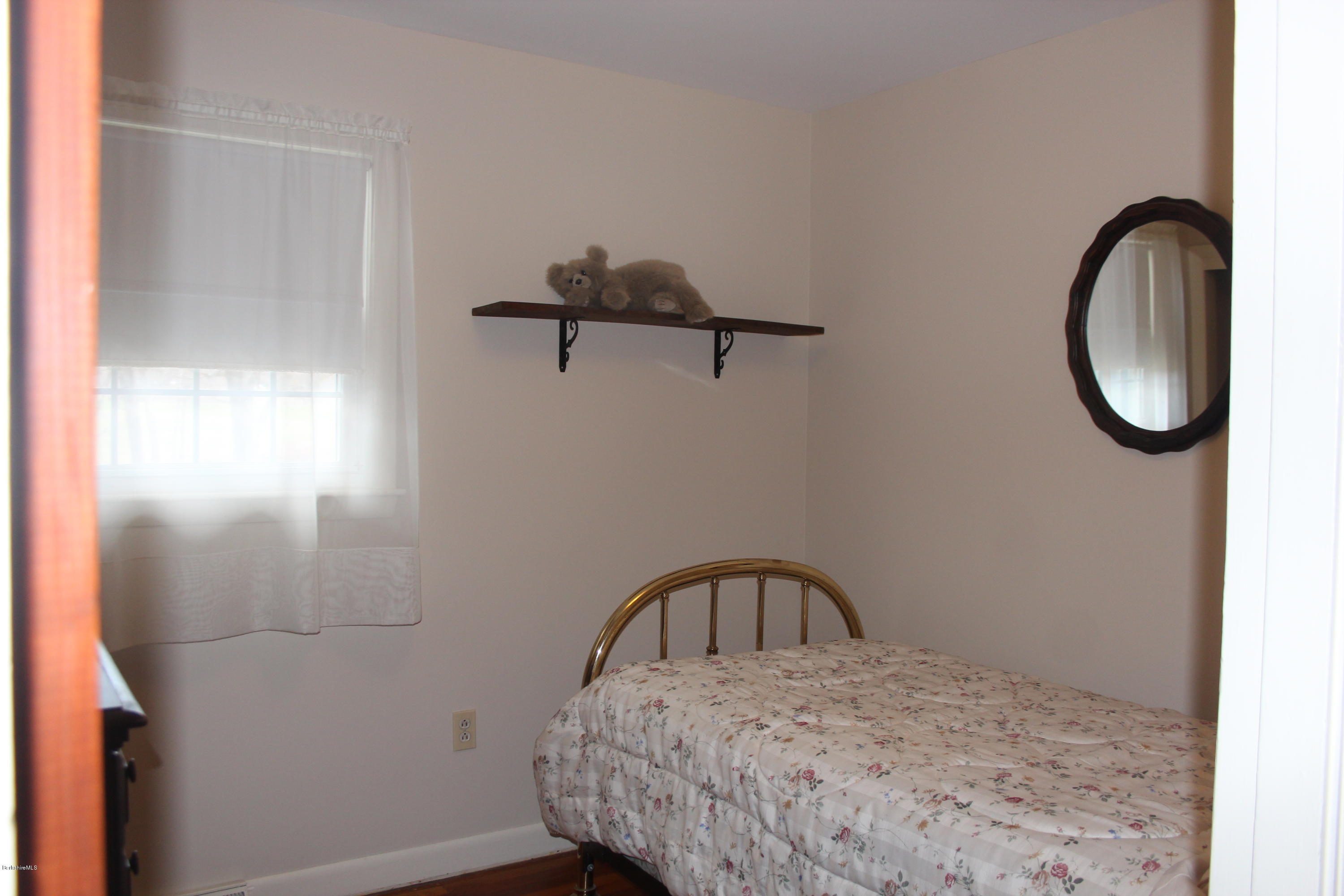 1009 Pecks Road Pittsfield, MA 01201 - Photo 14 of 22 PecksRdCarmody 014